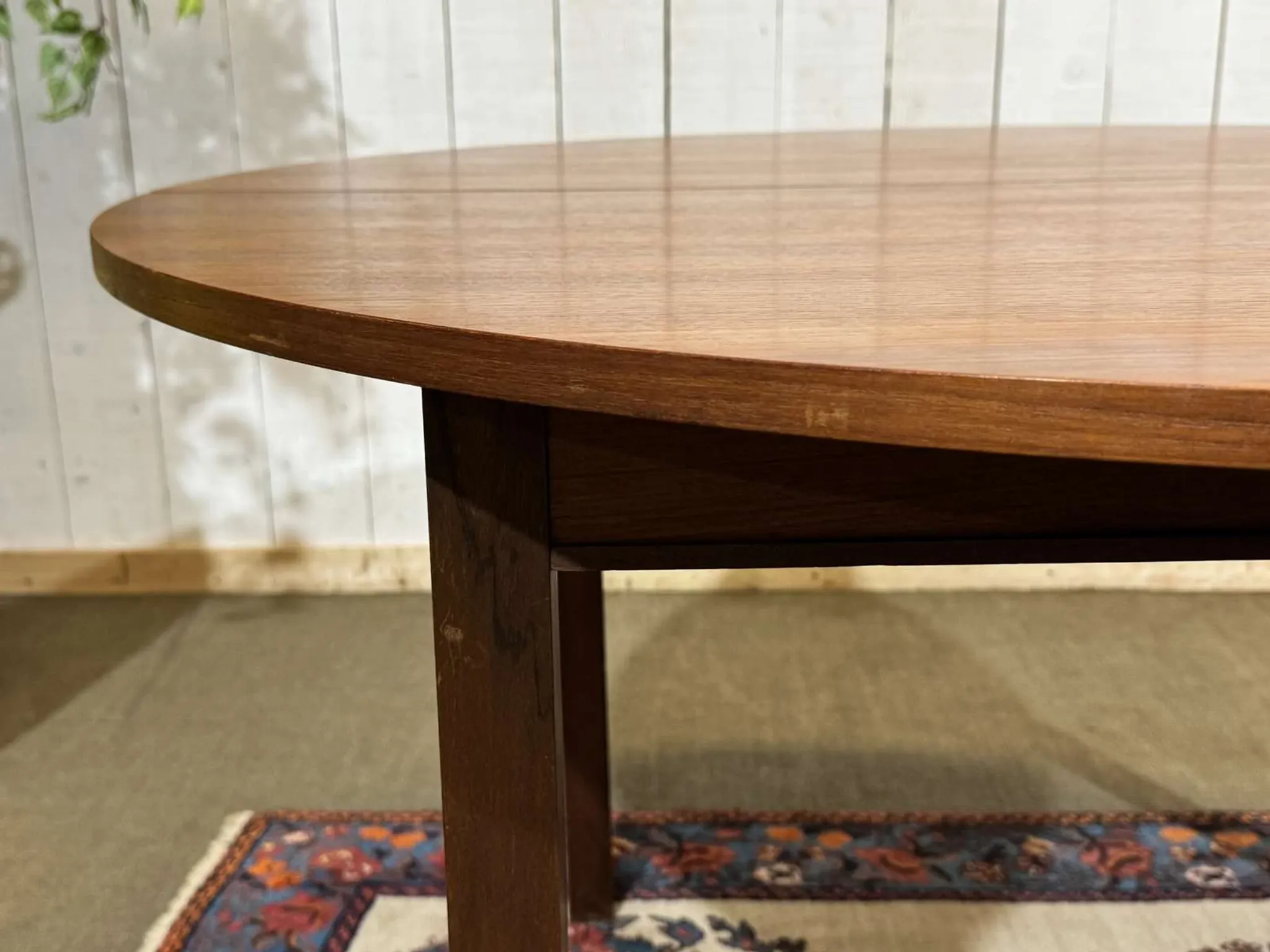 1970s teak table with 1 extension