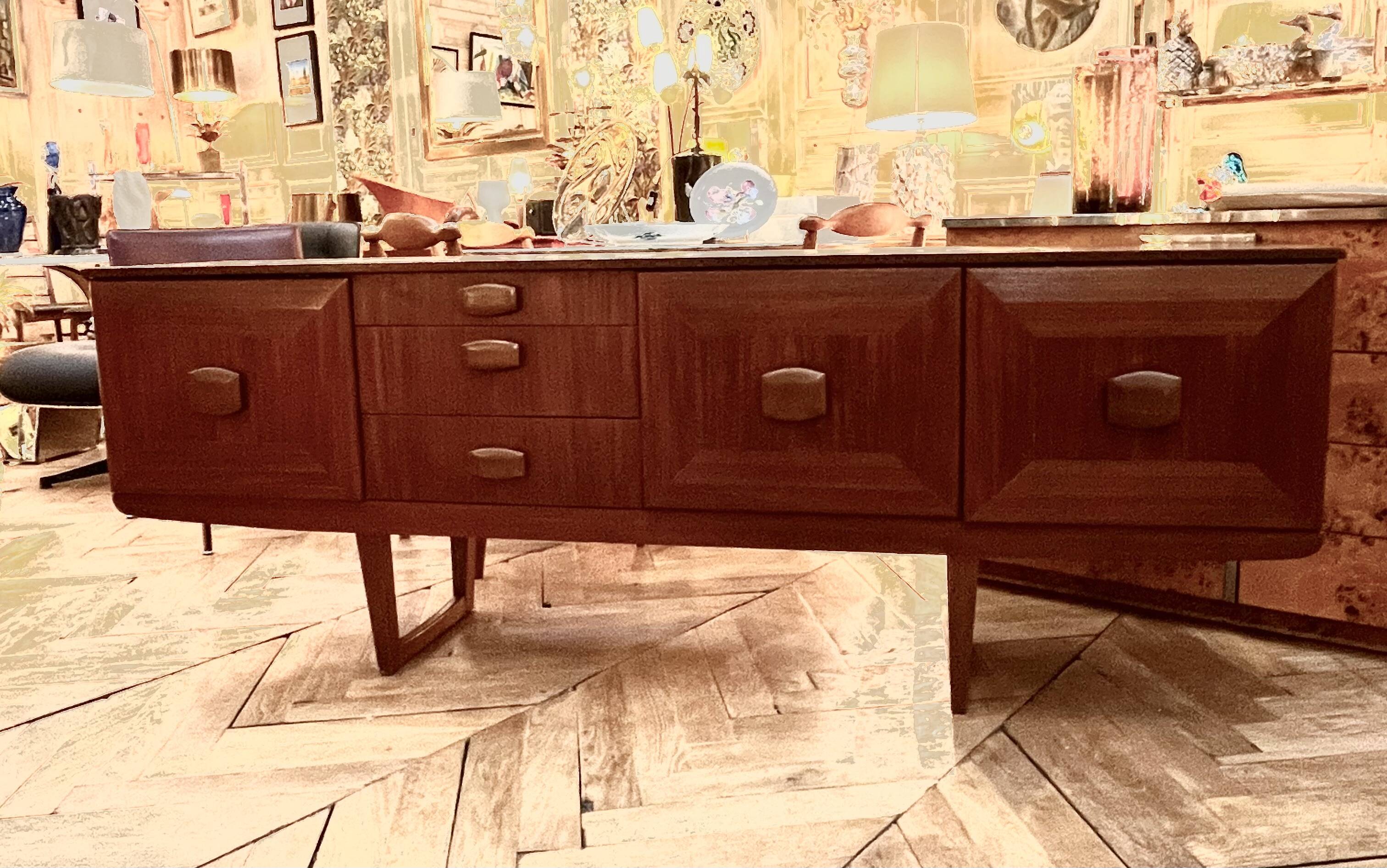 Enfilade Stonehill Scandinavian style furniture