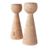 Paire de bougeoirs en bois dans le style de design danois, années 1970.