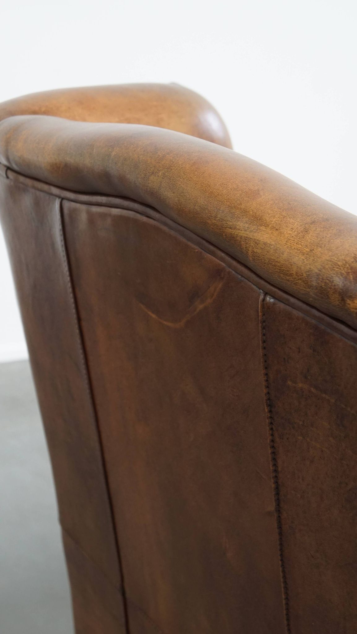 Fauteuil à oreilles vintage en cuir de mouton