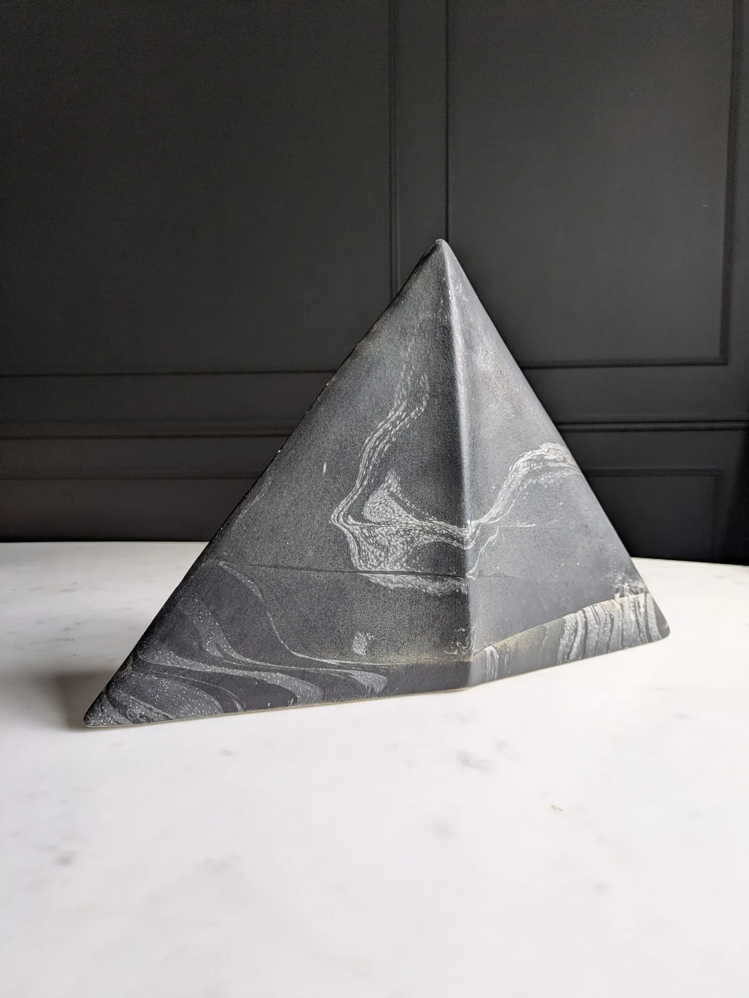 Geometric ceramic vase, mixed clay in IKEBANA & brutalist style