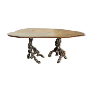 table basse brutaliste
