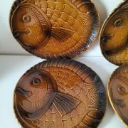 6 antique fish barbotine plates – Saint-Clément