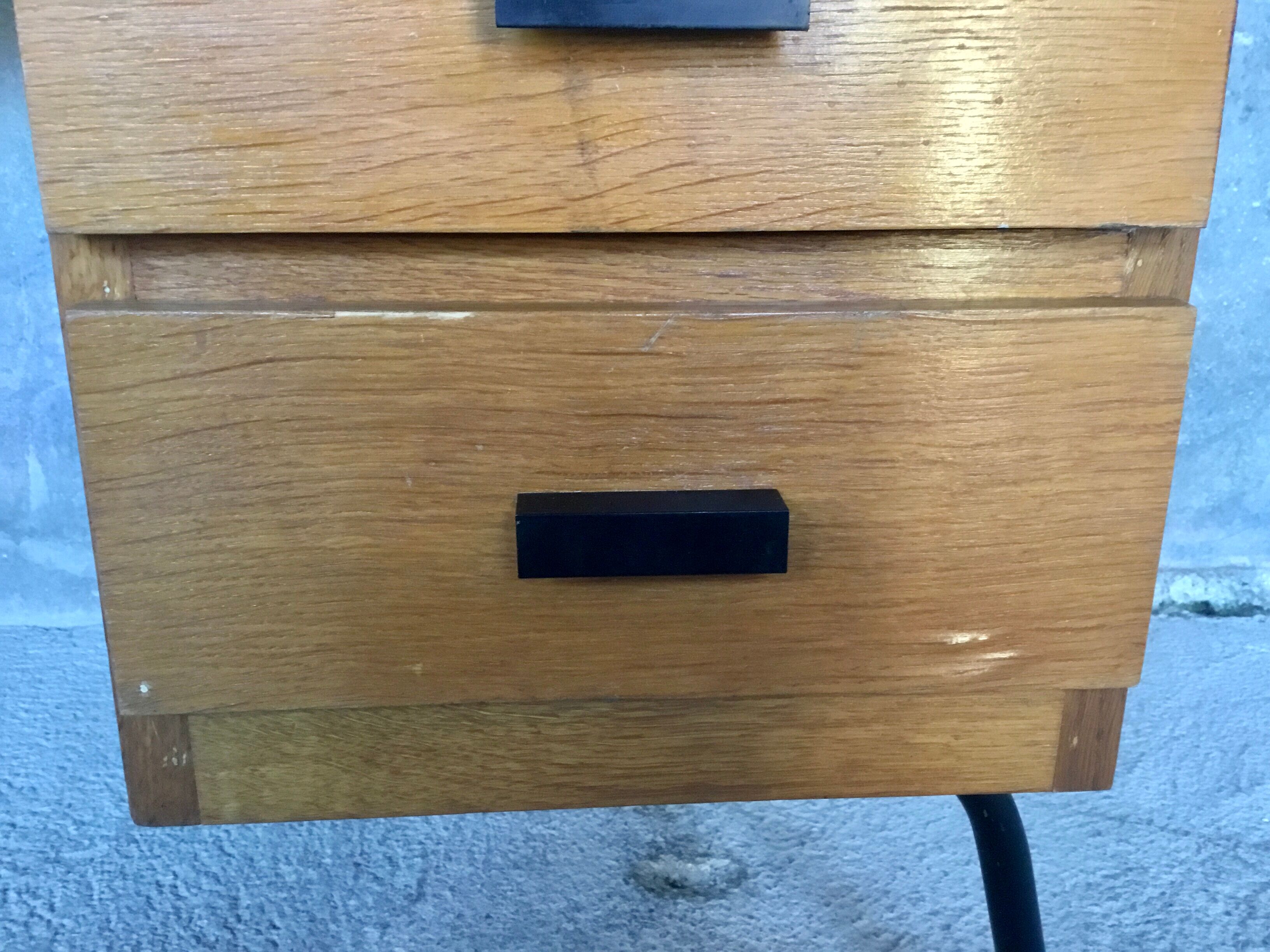 Desk brand spirol