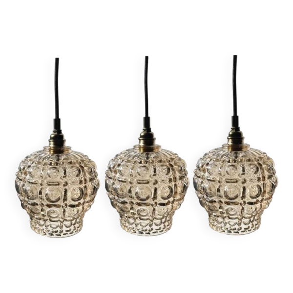 Lot de trois suspensions en verre scandinave