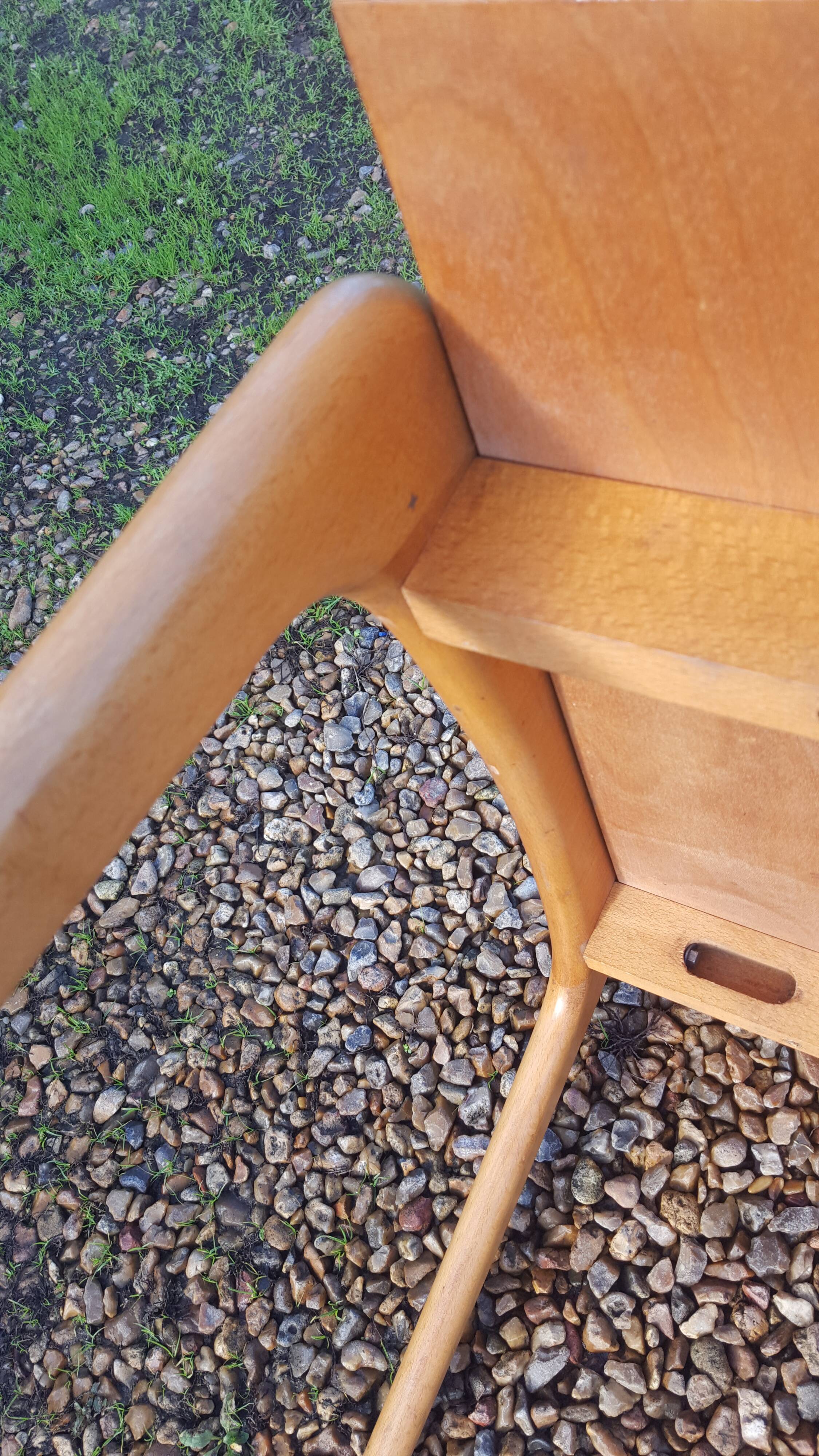 Stella scandinavian coffee table