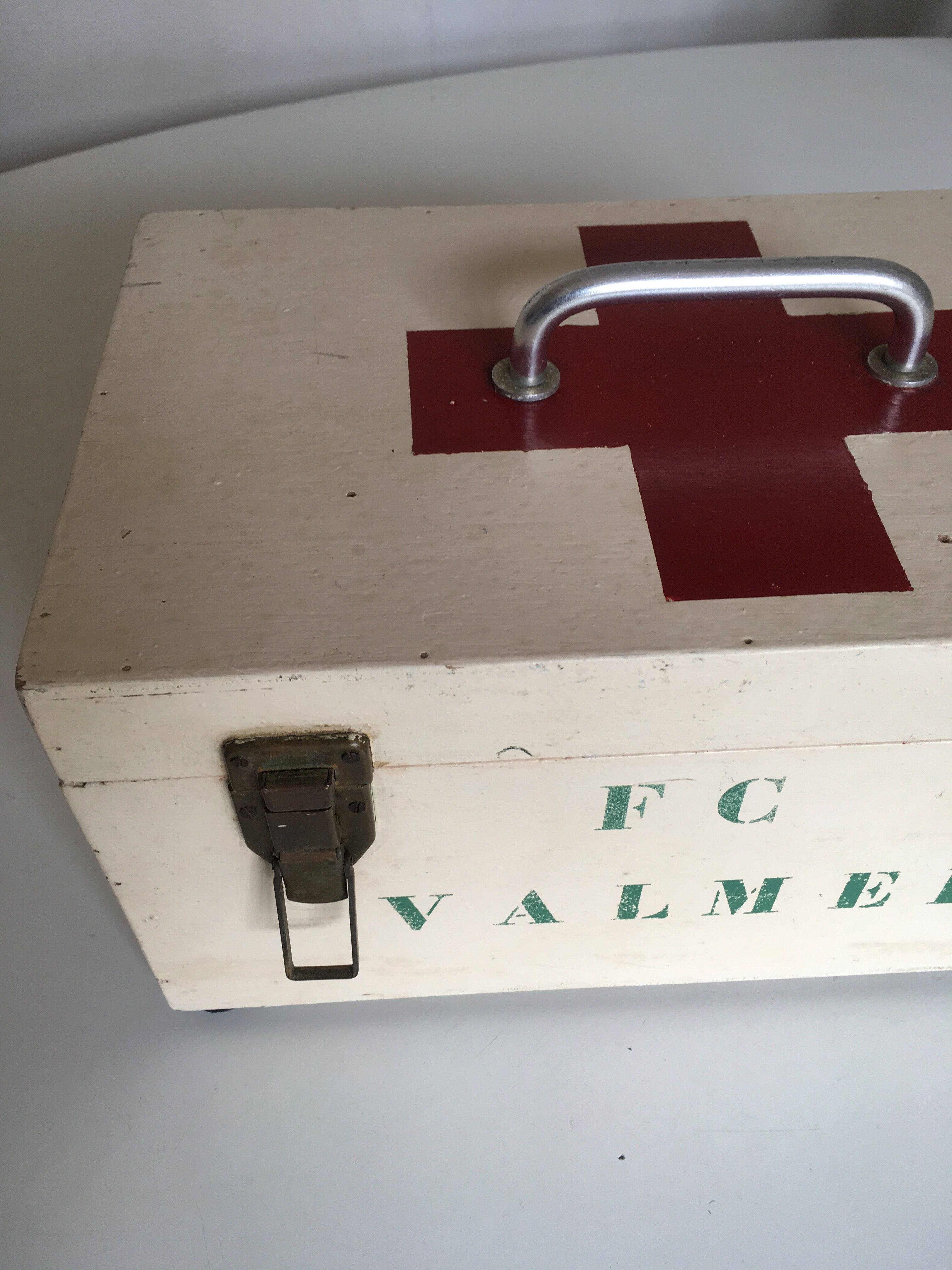 Sports pharmacy box, wooden crate 60s