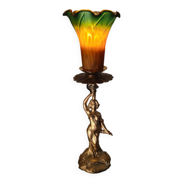 Art deco lamp in regulated