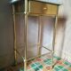 Table d'appoint en laiton et marbre