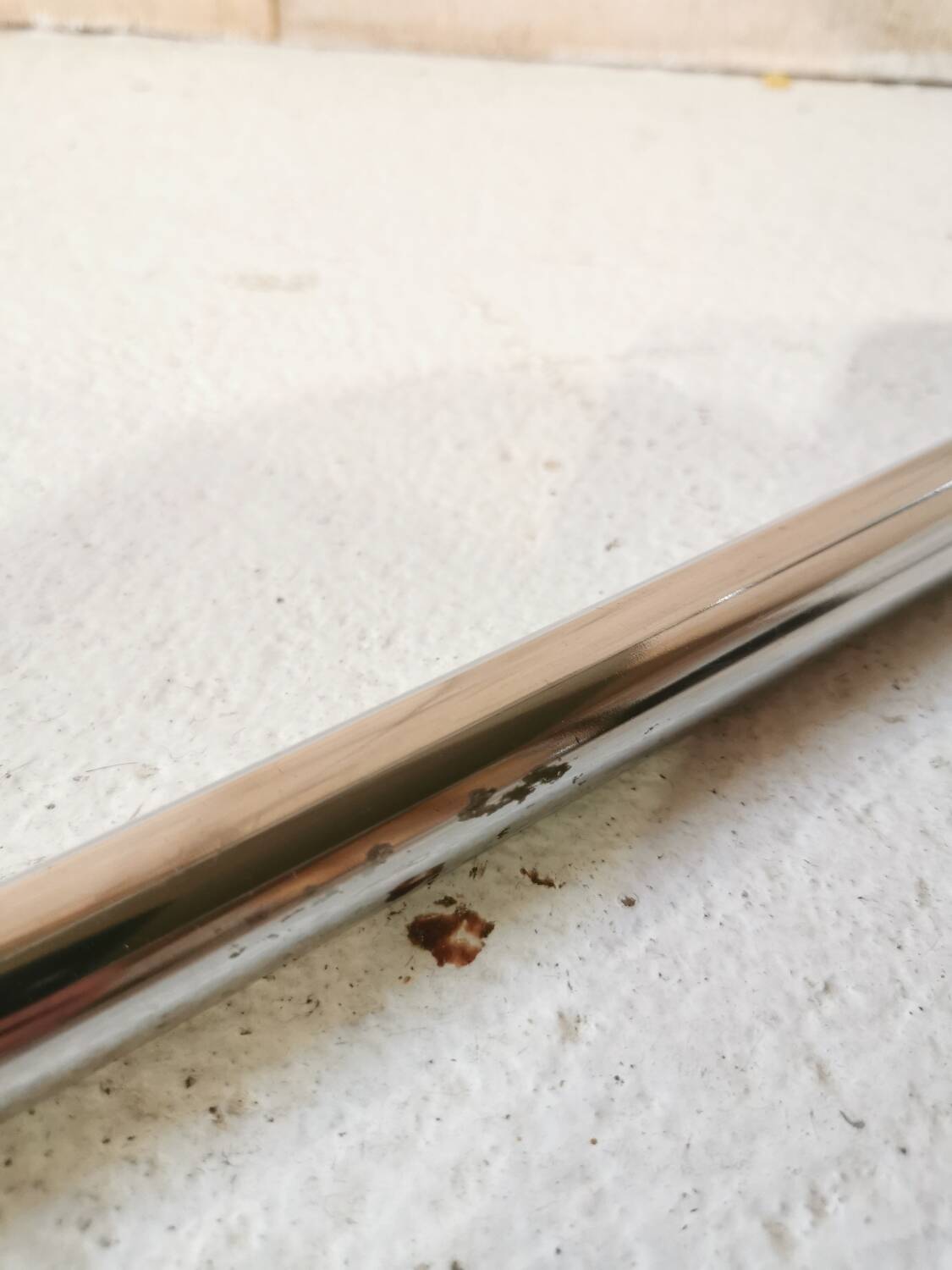 2 nesting tables in glass and chrome metal