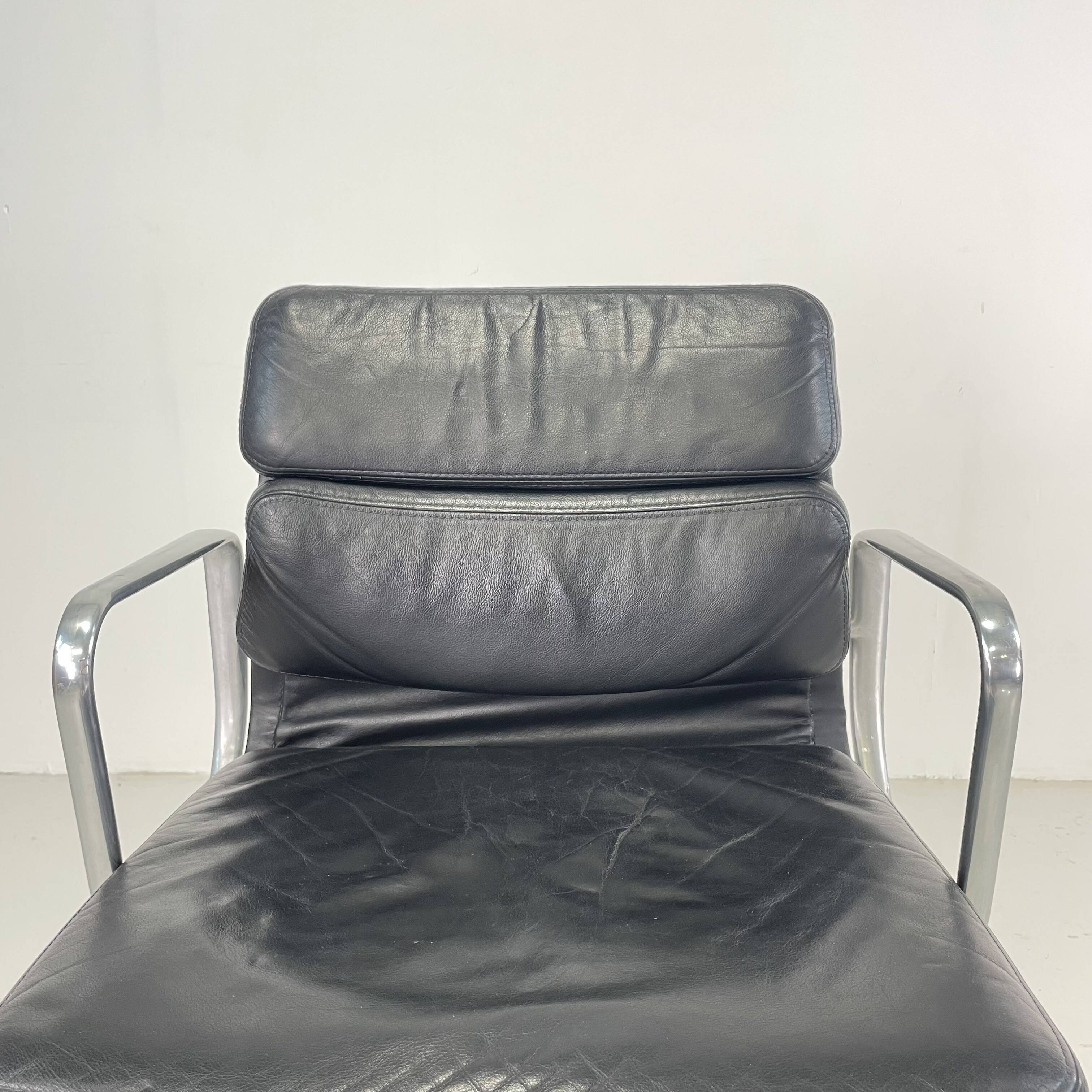 Eames Herman Miller cuir noir Soft Pad Group