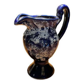 Verseuse carafe de Vallauris en céramique bleu et motifs blancs