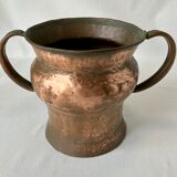 Hammered copper pot with handles