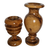 Deux vases décoratifs en bois d'olivier tourné, 27 cm