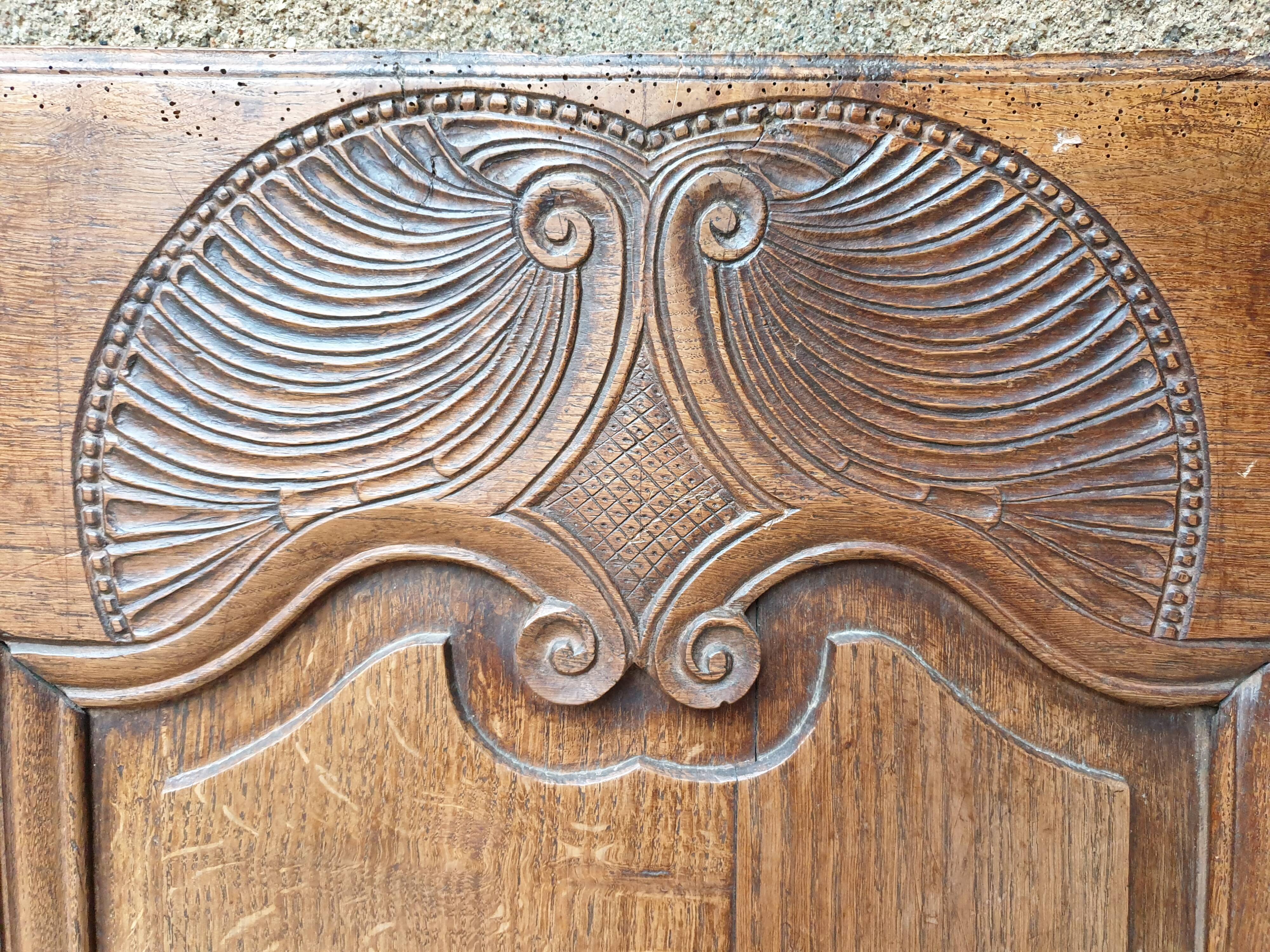 Double portes anciennes de placard