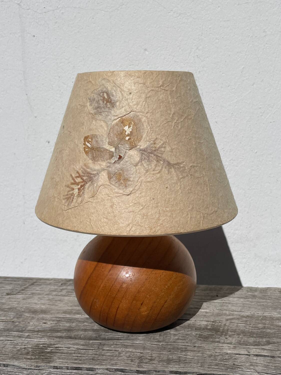 Vintage beige wooden ball lamp