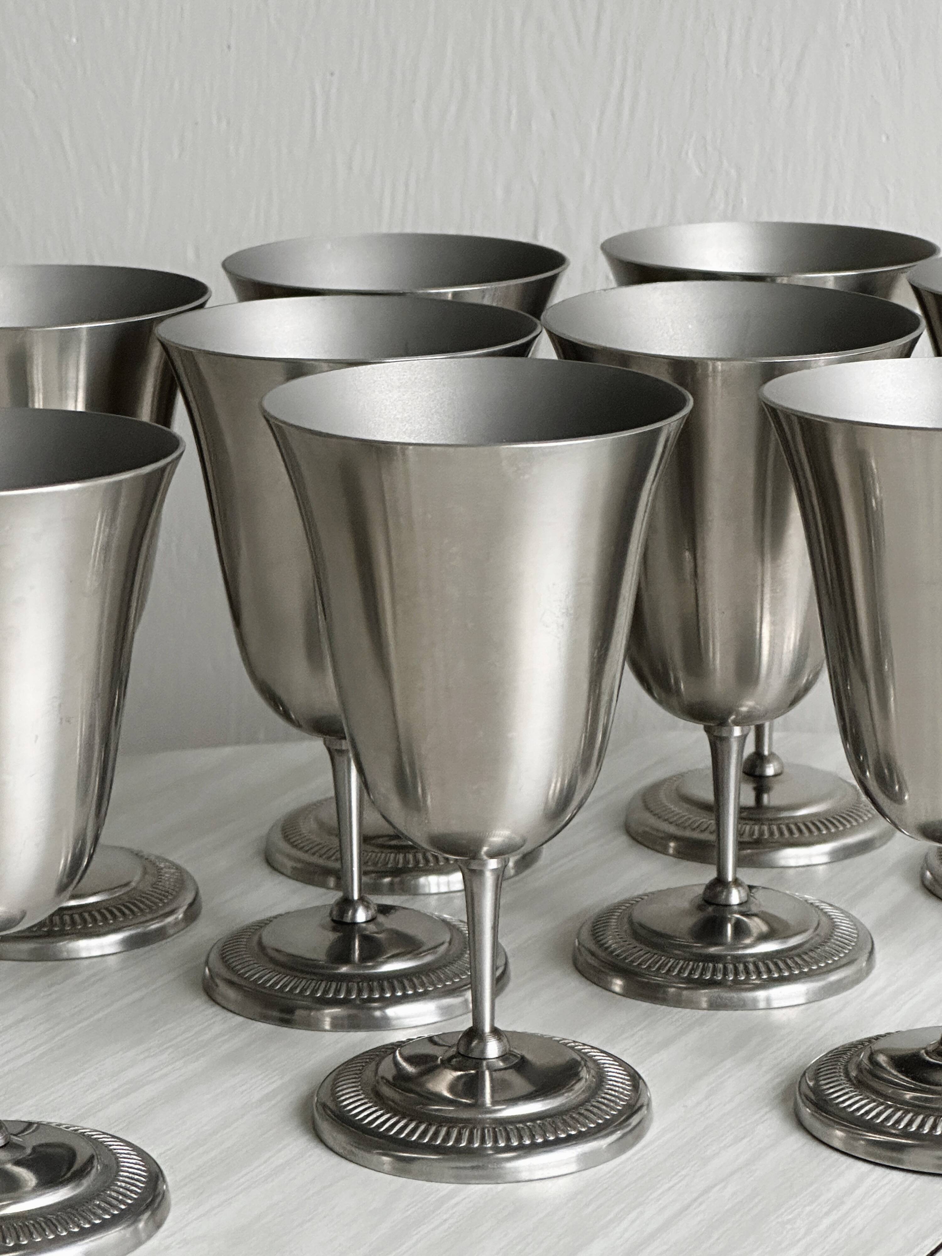 Set of 10 matte silver metal footed cups
