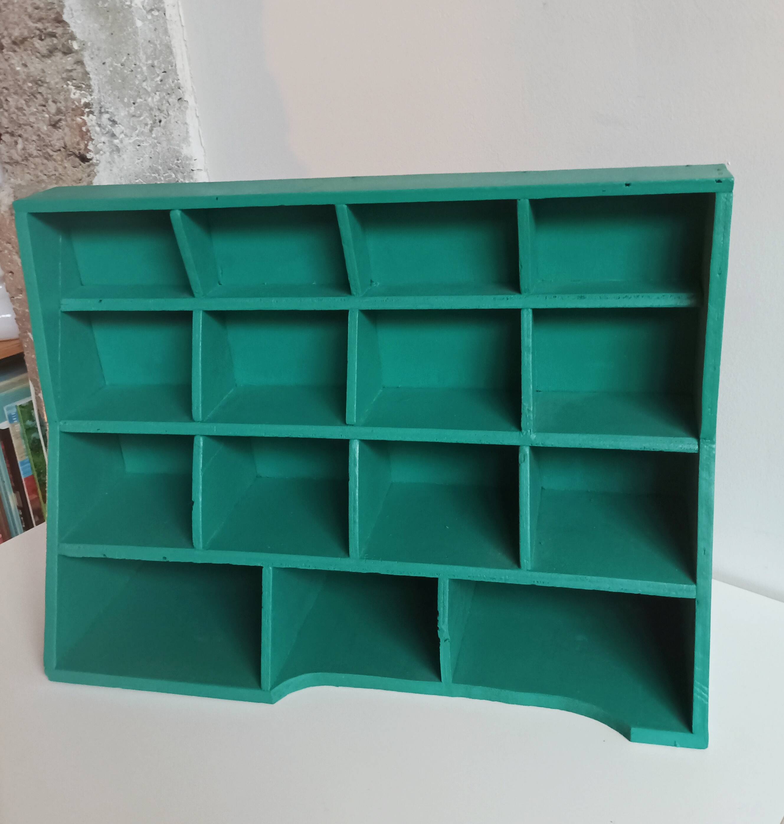 Small workshop cabinet with lockers