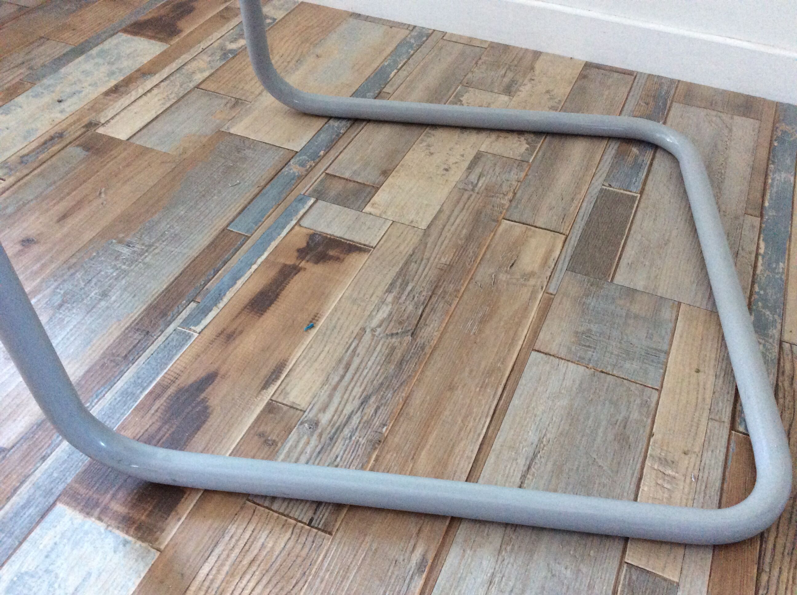 Cantilever chair design Bauhaus 70-80