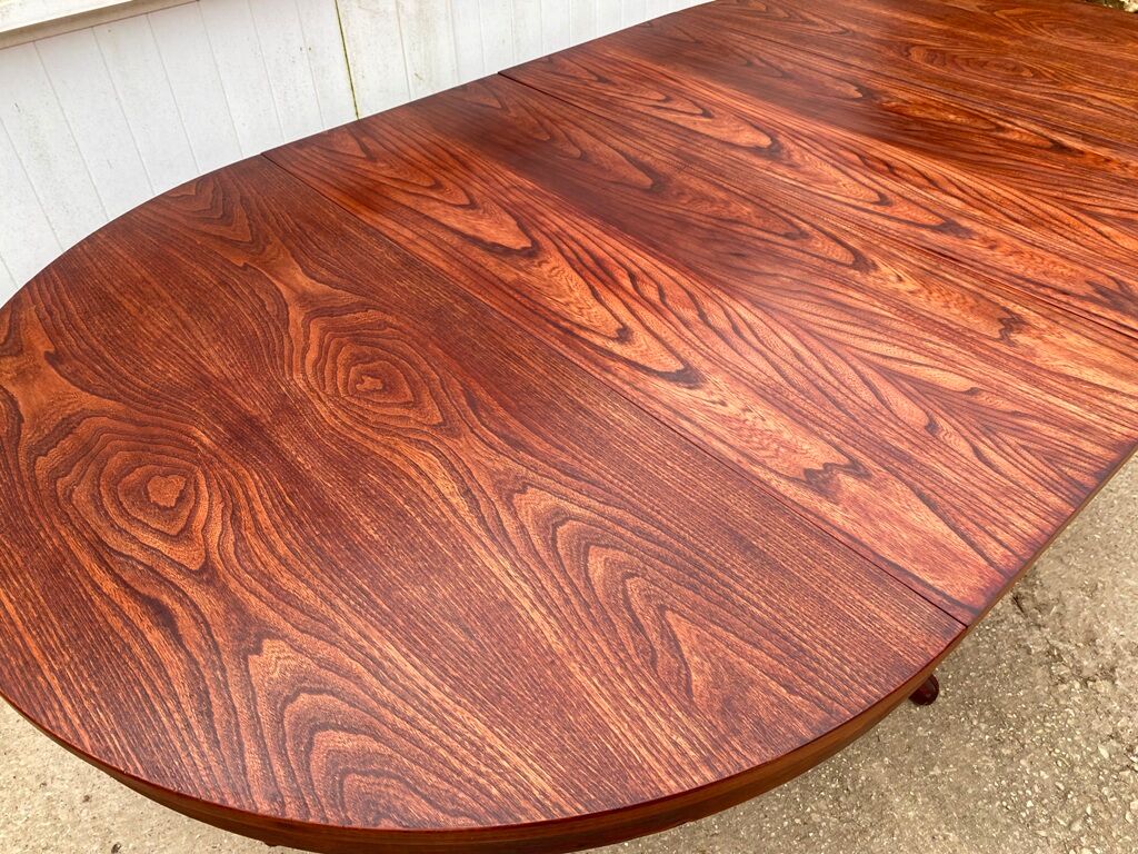 Scandinavian extendable round table in teak lg 115 to 205cm an60