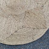 Round natural Scandinavian jute rug with star pattern 83cm