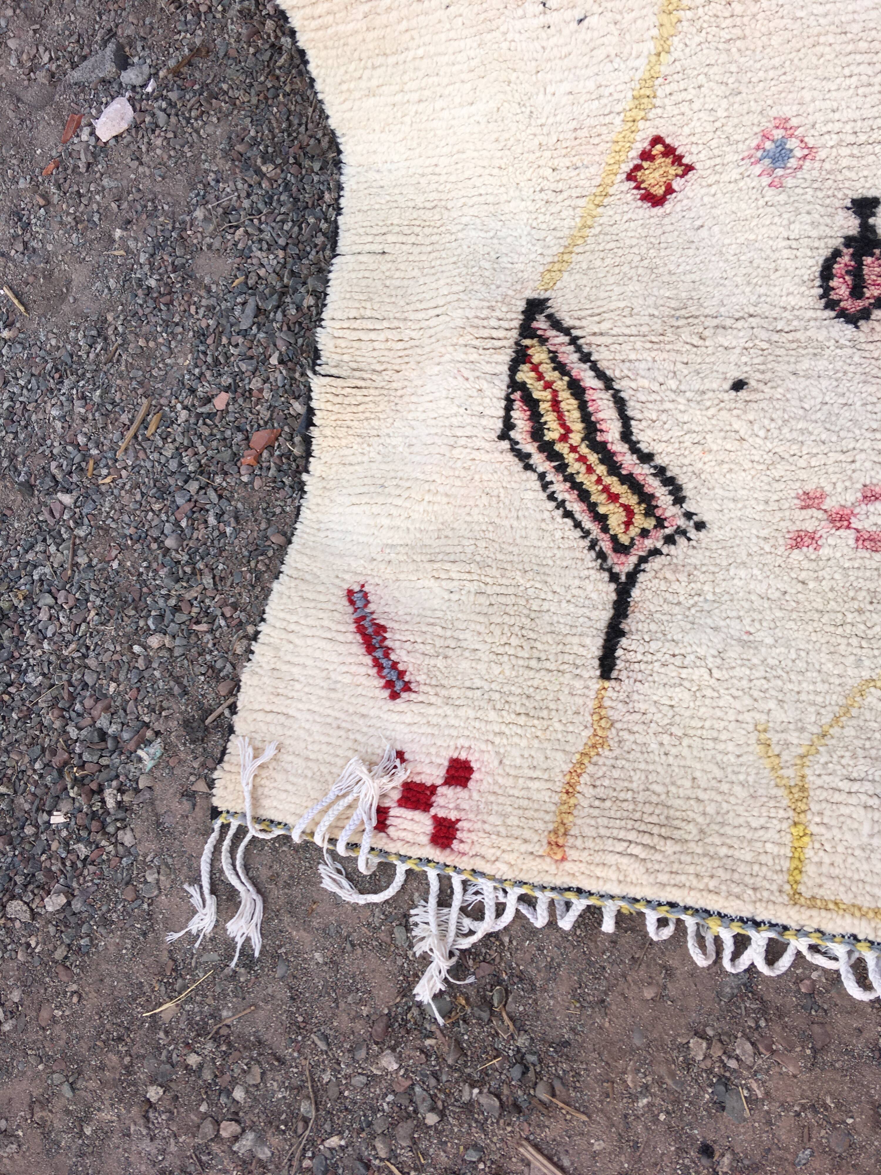 Azilal rug 275 x 192 cm