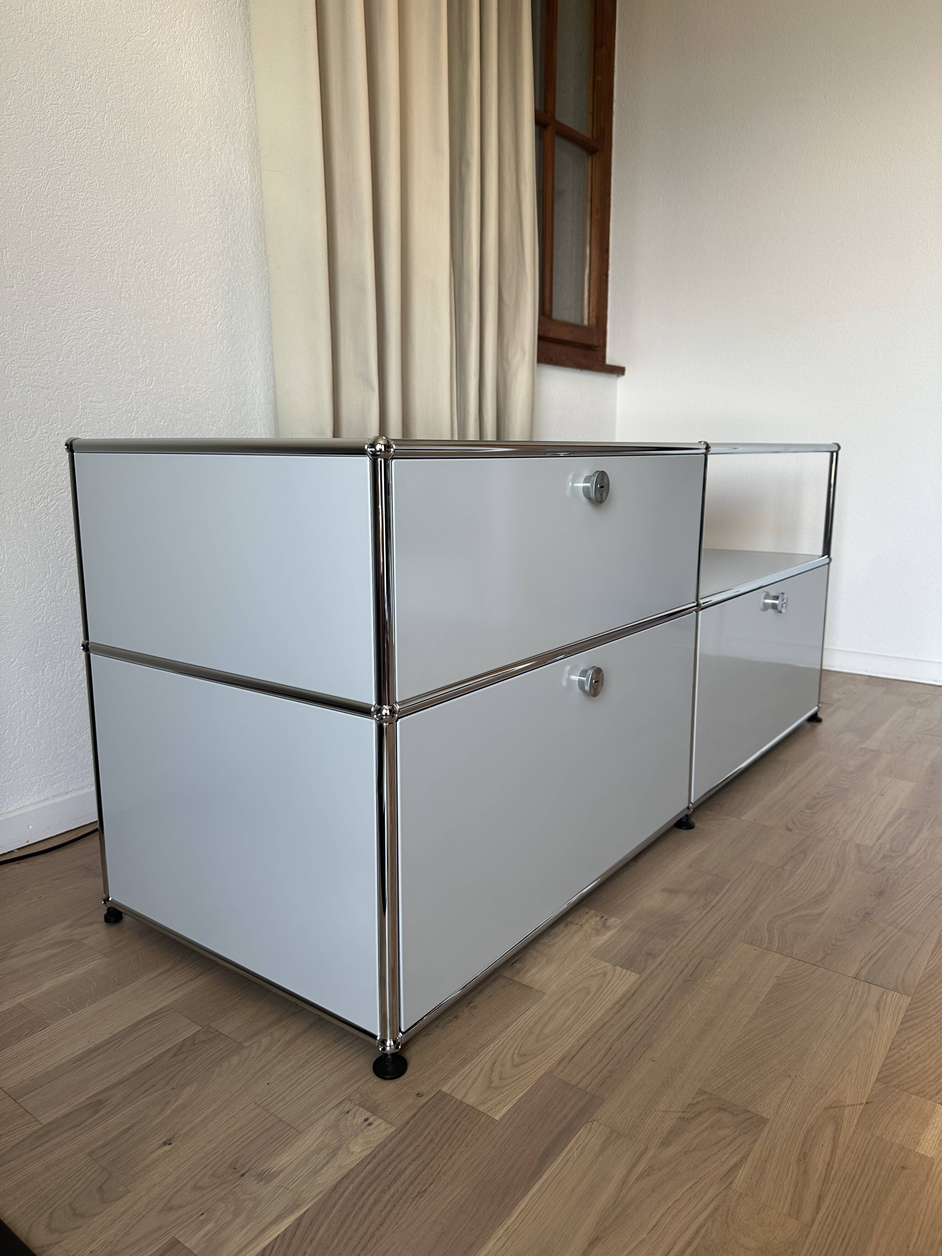 Commode / meuble tv usm haller en gris clair