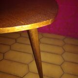 Tripod table
