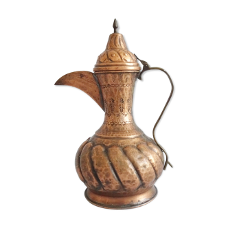 Copper jug with lid and brass handle, large copper jug with relief