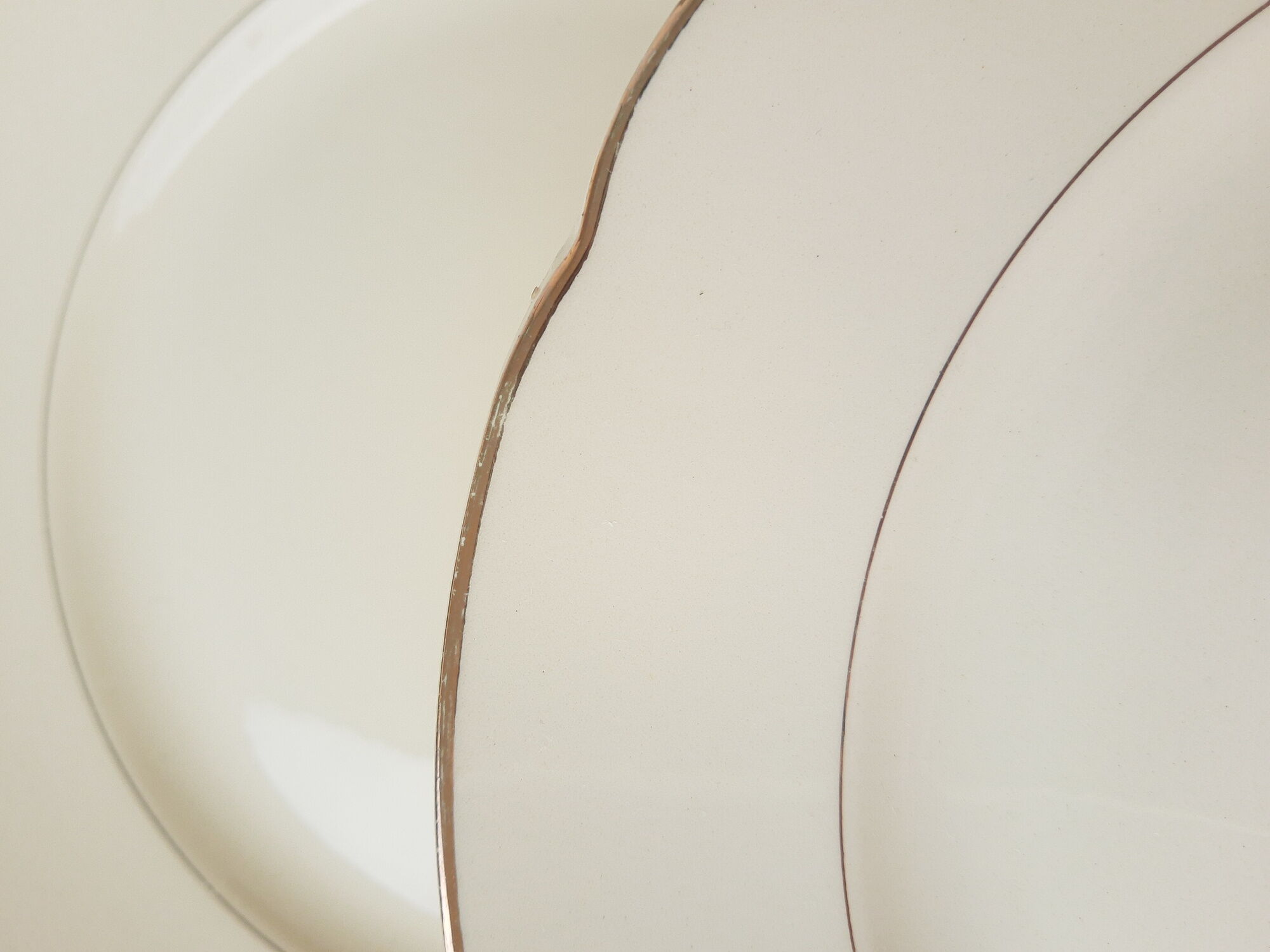 Set of 6 flat plates Villeroy and Boch ivory vintage gilding