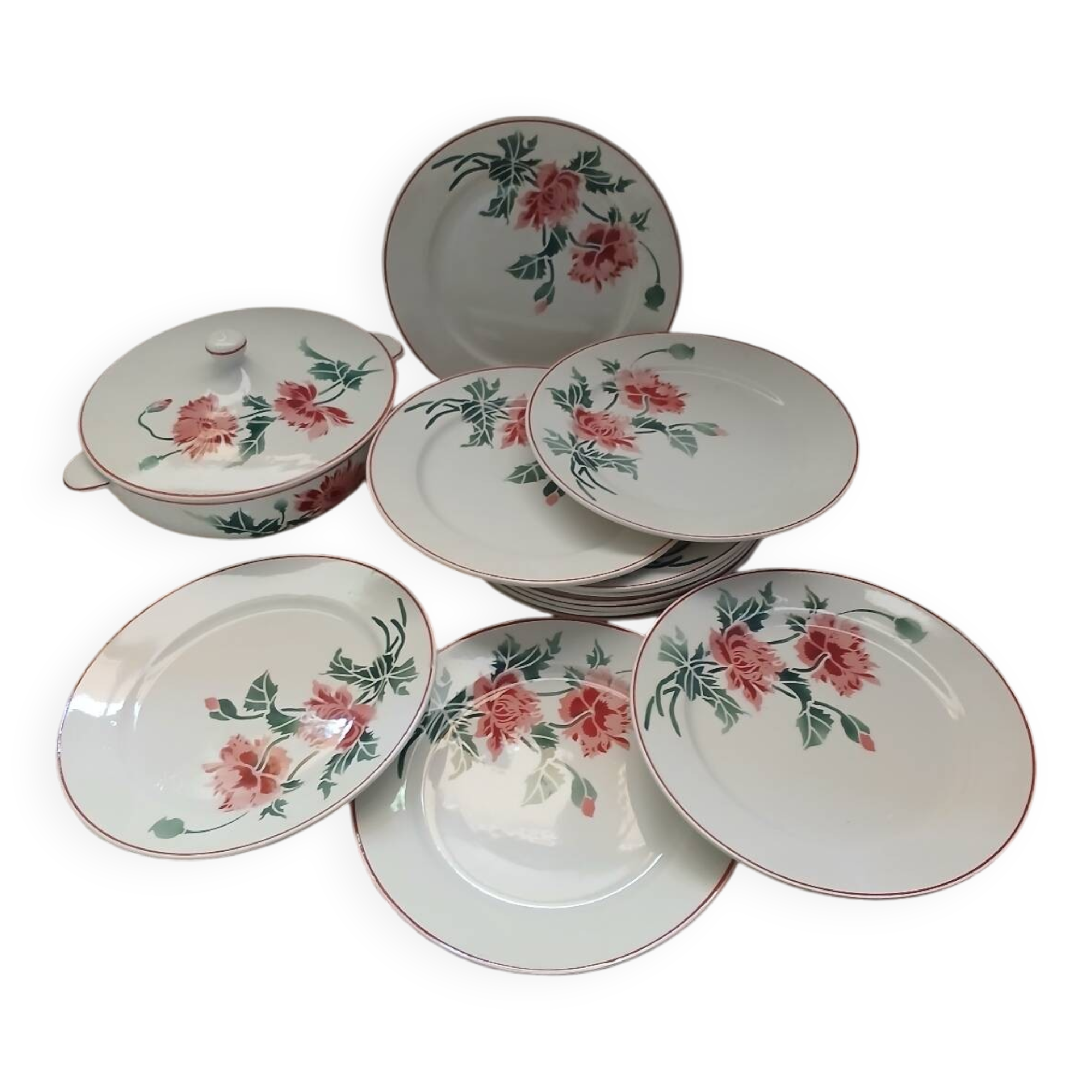 12 antique flat plates + HBCM soup tureen