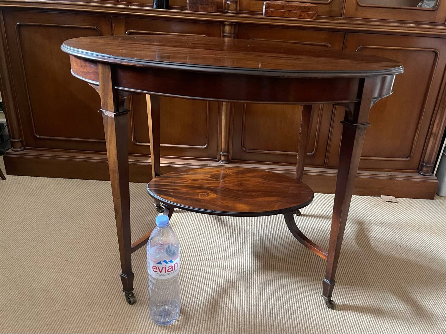 Regency oval mahogany side table, second half of the 19th century, good condition