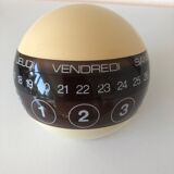 Perpetual calendar Porphyry