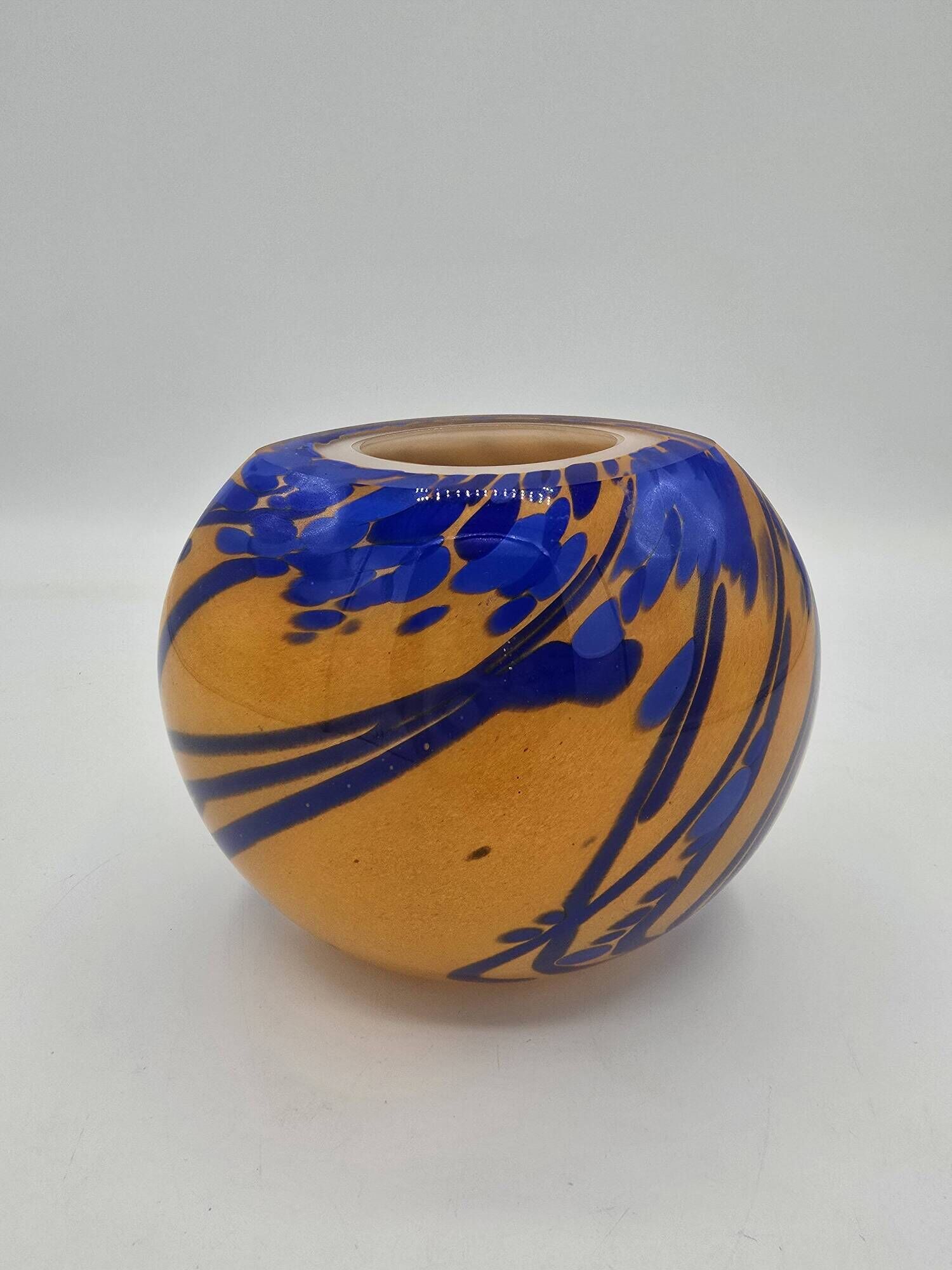 La rochère – vase boule en verre orange et bleu, vers 1970 – h. 13 cm