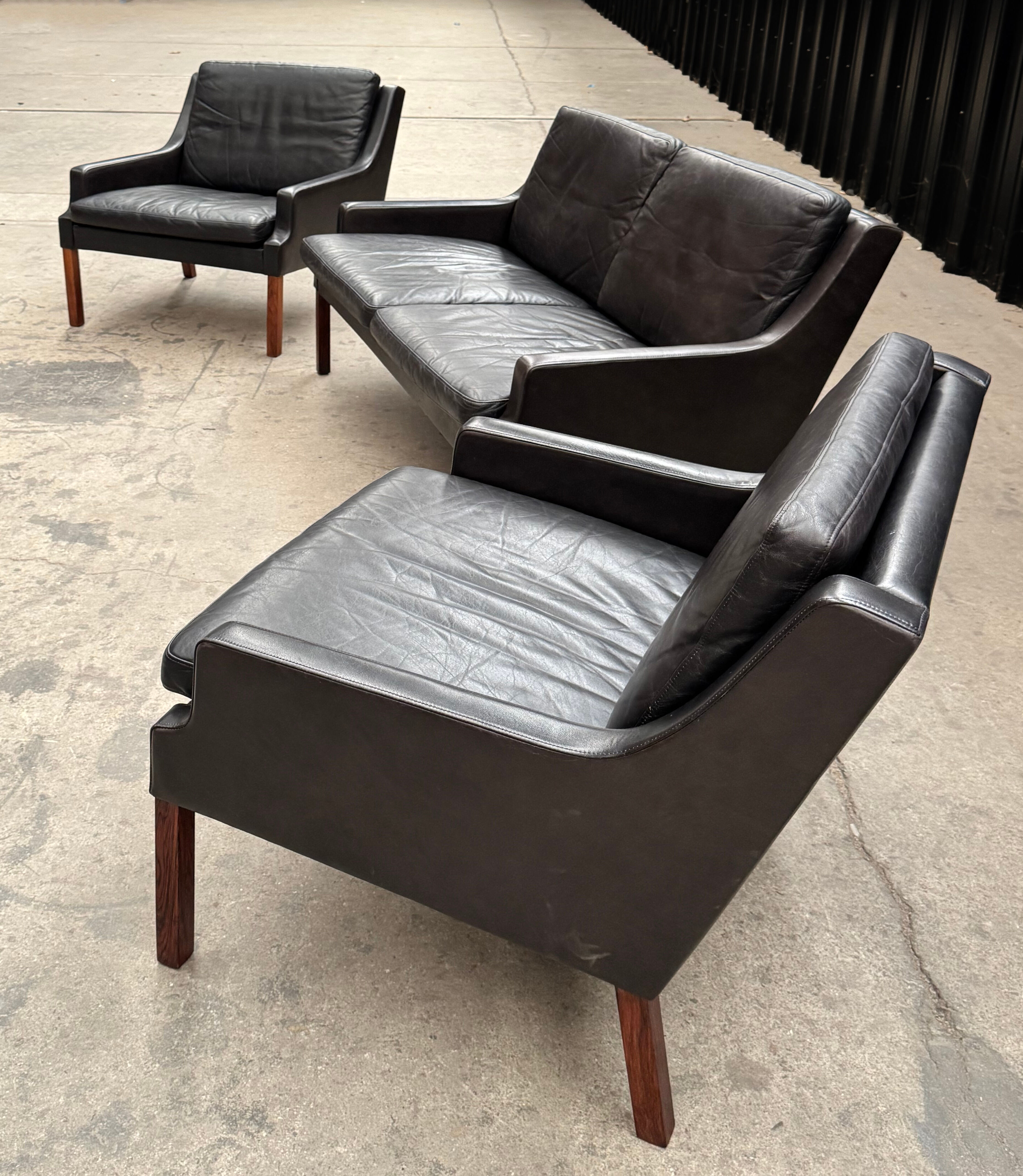 Canapé et 2 fauteuils scandinaves en cuir