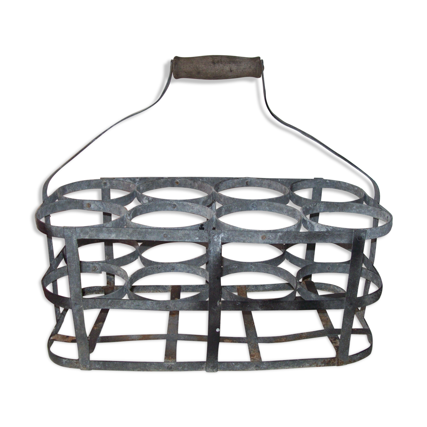 Door bottles eight lockers