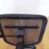 Giroflex office chair
