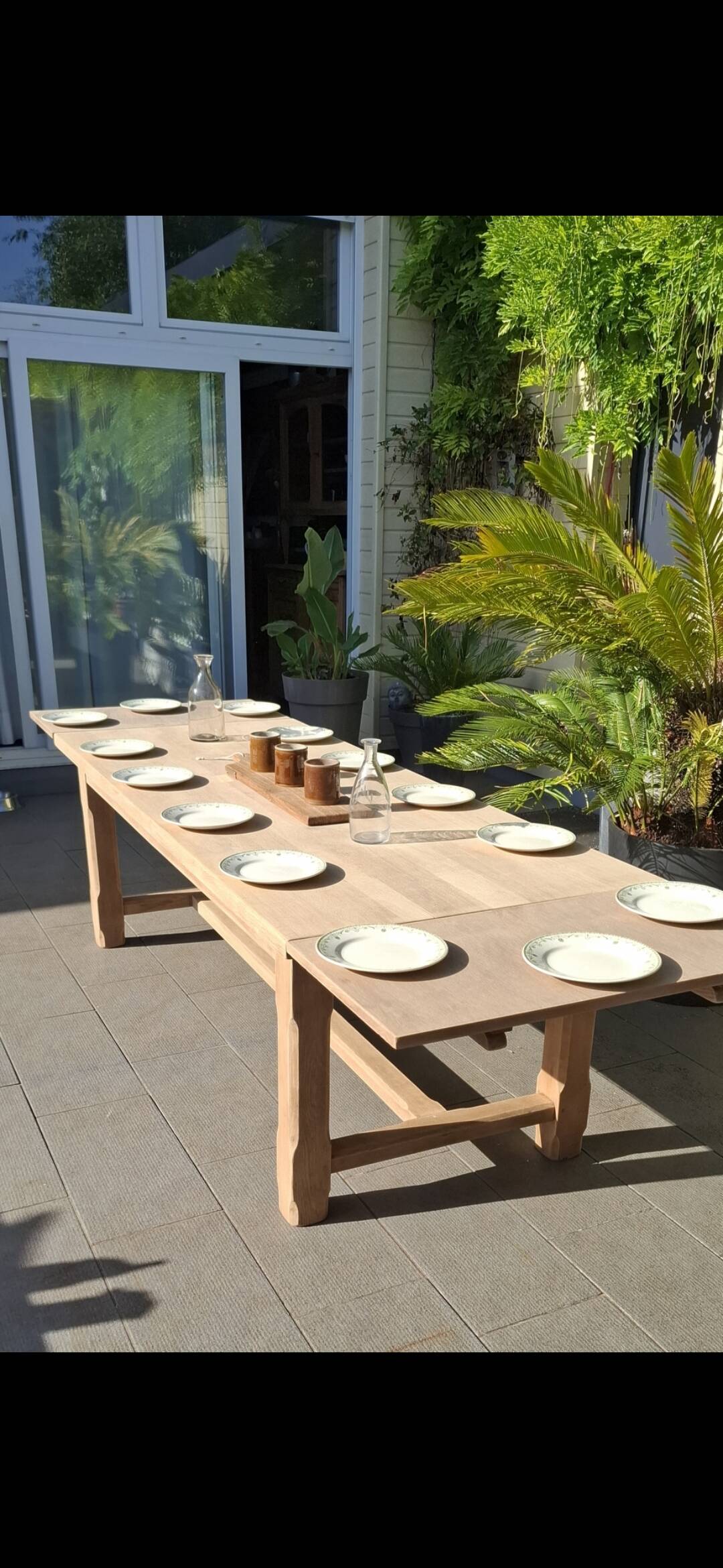 Table de ferme rénovée