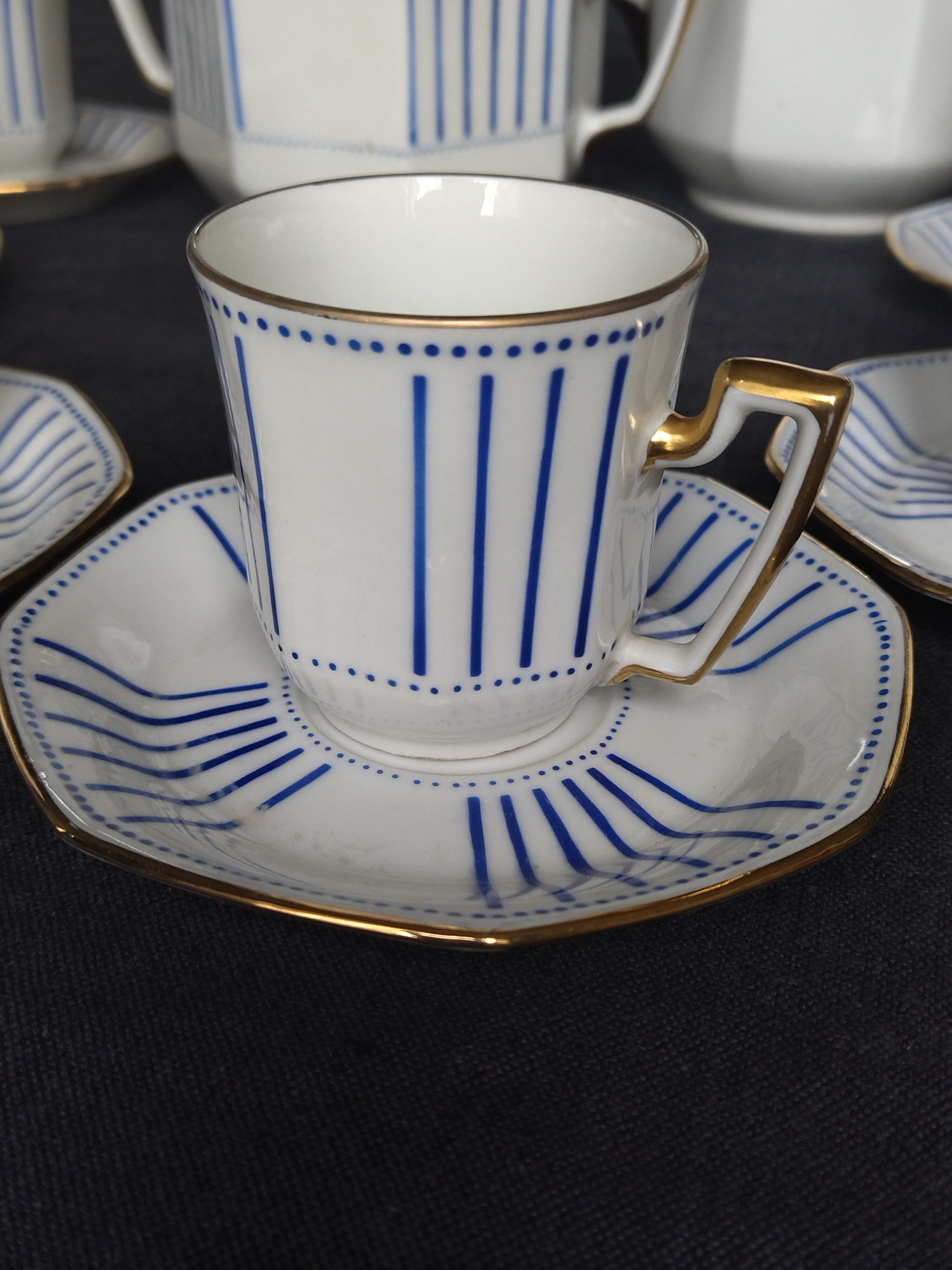 Service à thé en Porcelaine de Limoges F. Legrand and Cie art déco