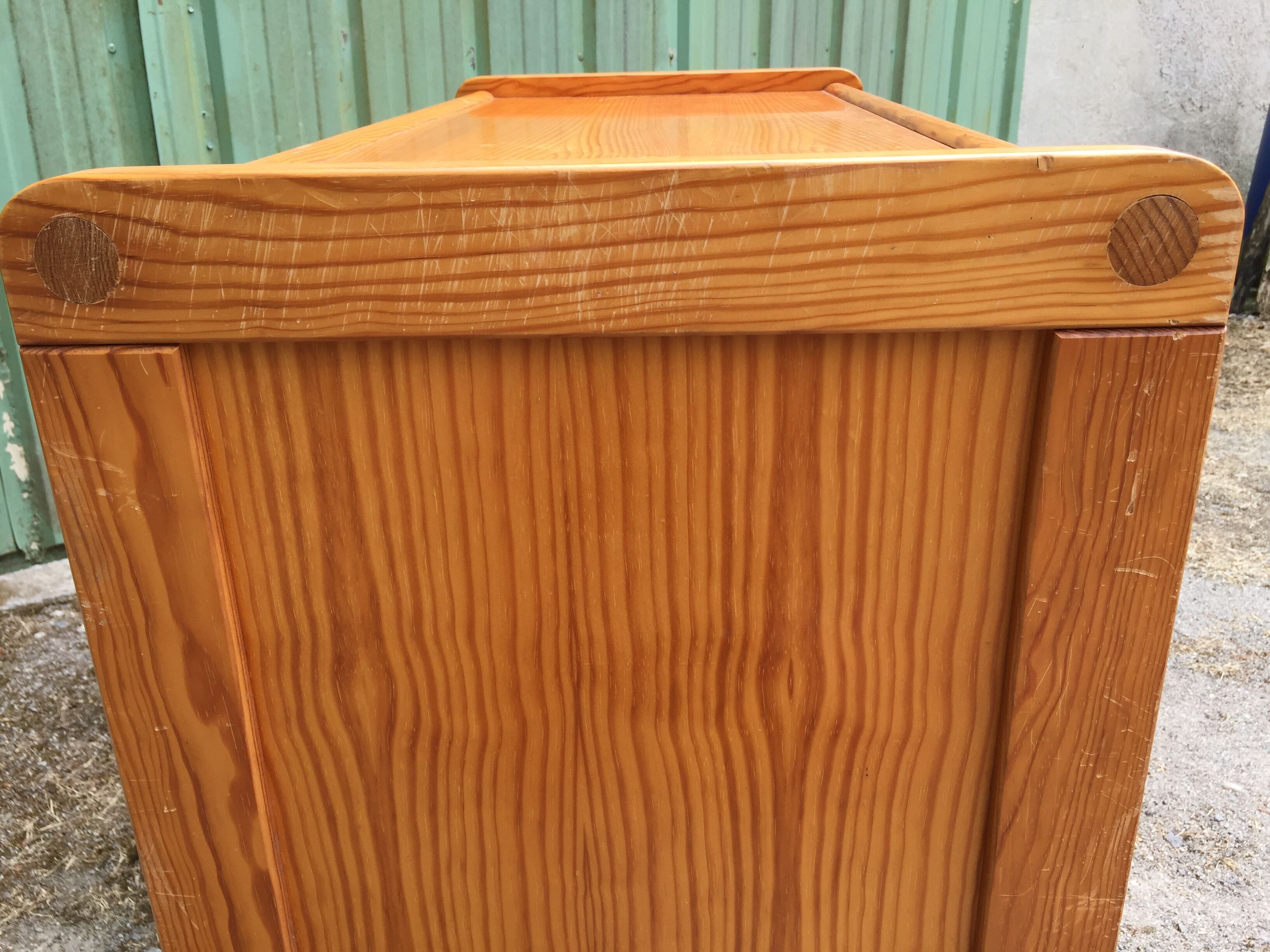 Vintage Scandinavian chest of drawers with 4 drawers in solid pine