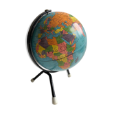 Mappemonde en métal
