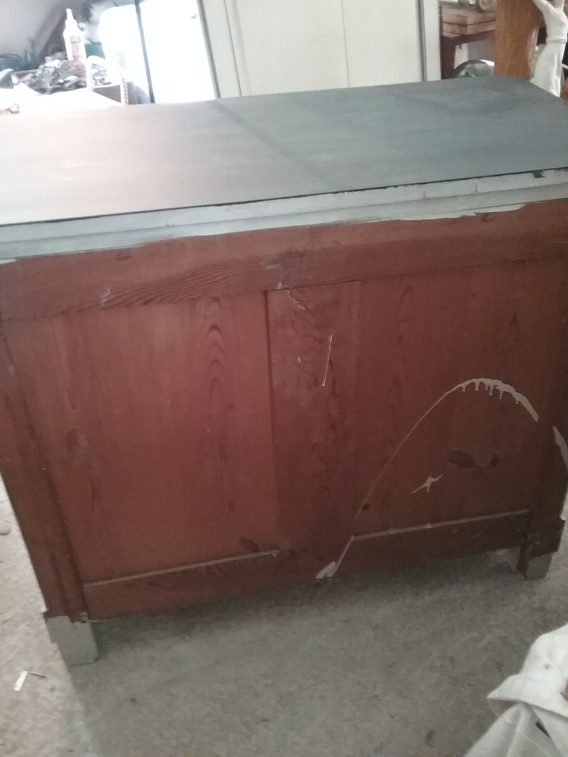 Commode grise