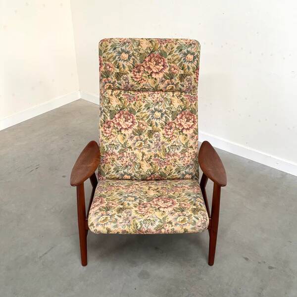 Danish design armchair by Wikkelsø for Willadsen, 1960s