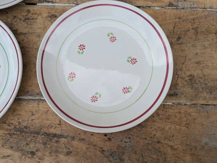 Set of 12 dessert plates