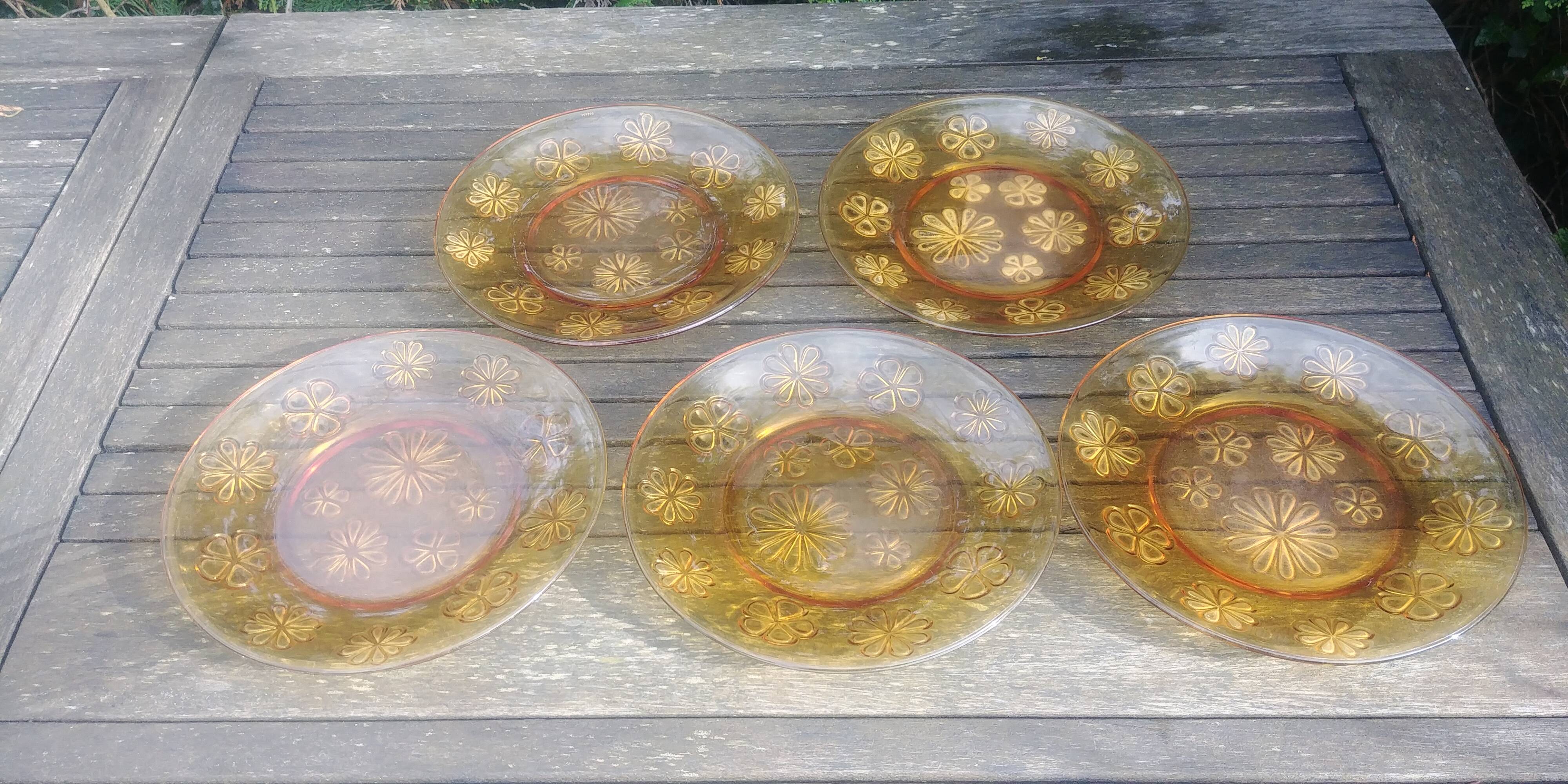 Set of five flat plates - vintage amber glass from Veréco with flower decor - 60s/70s