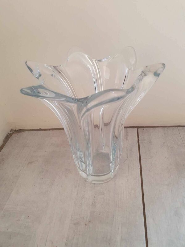 Grand Vase En Cristal Signé Bayel