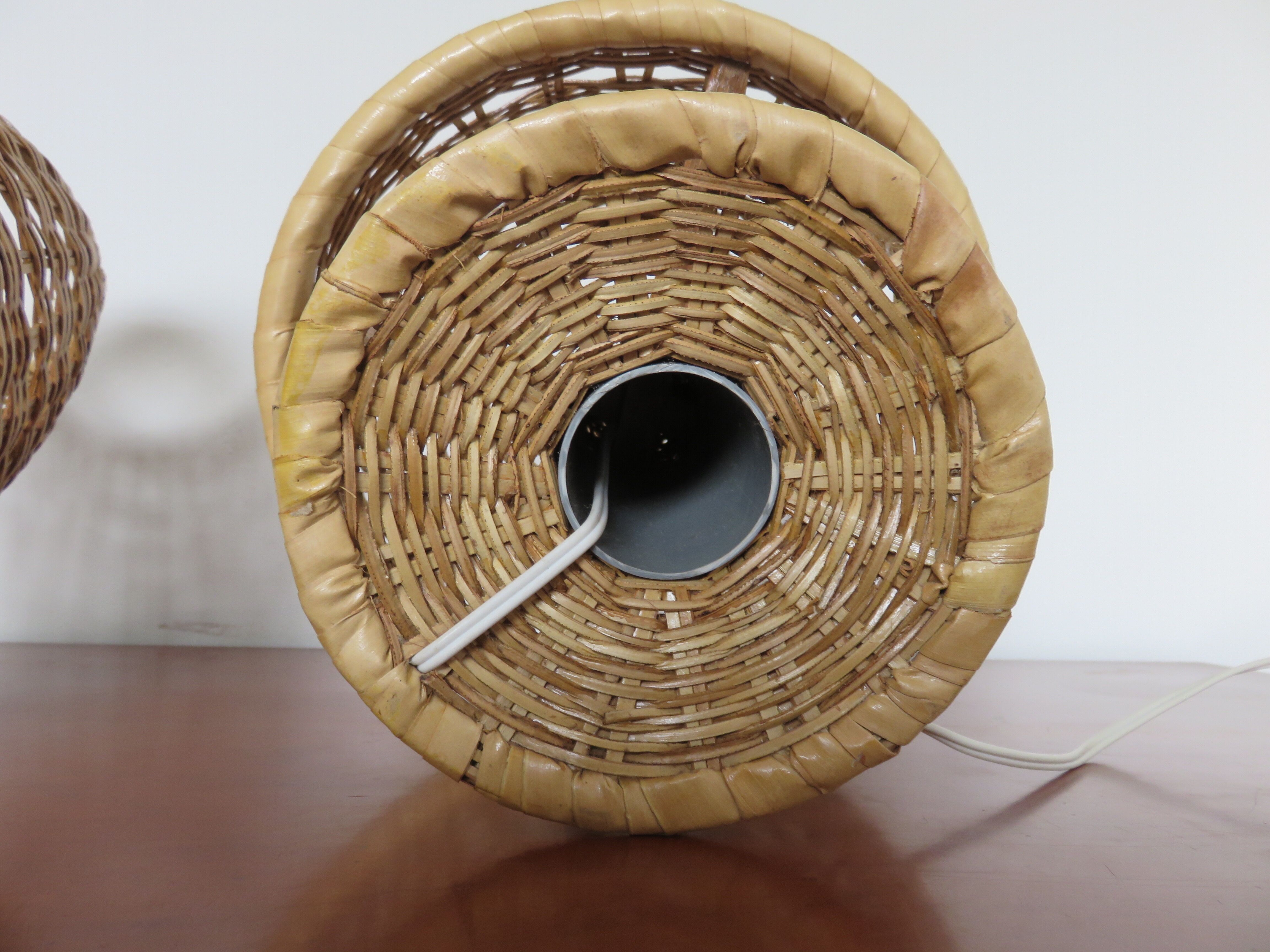 Paire de lampes en rotin bambou années 60/70