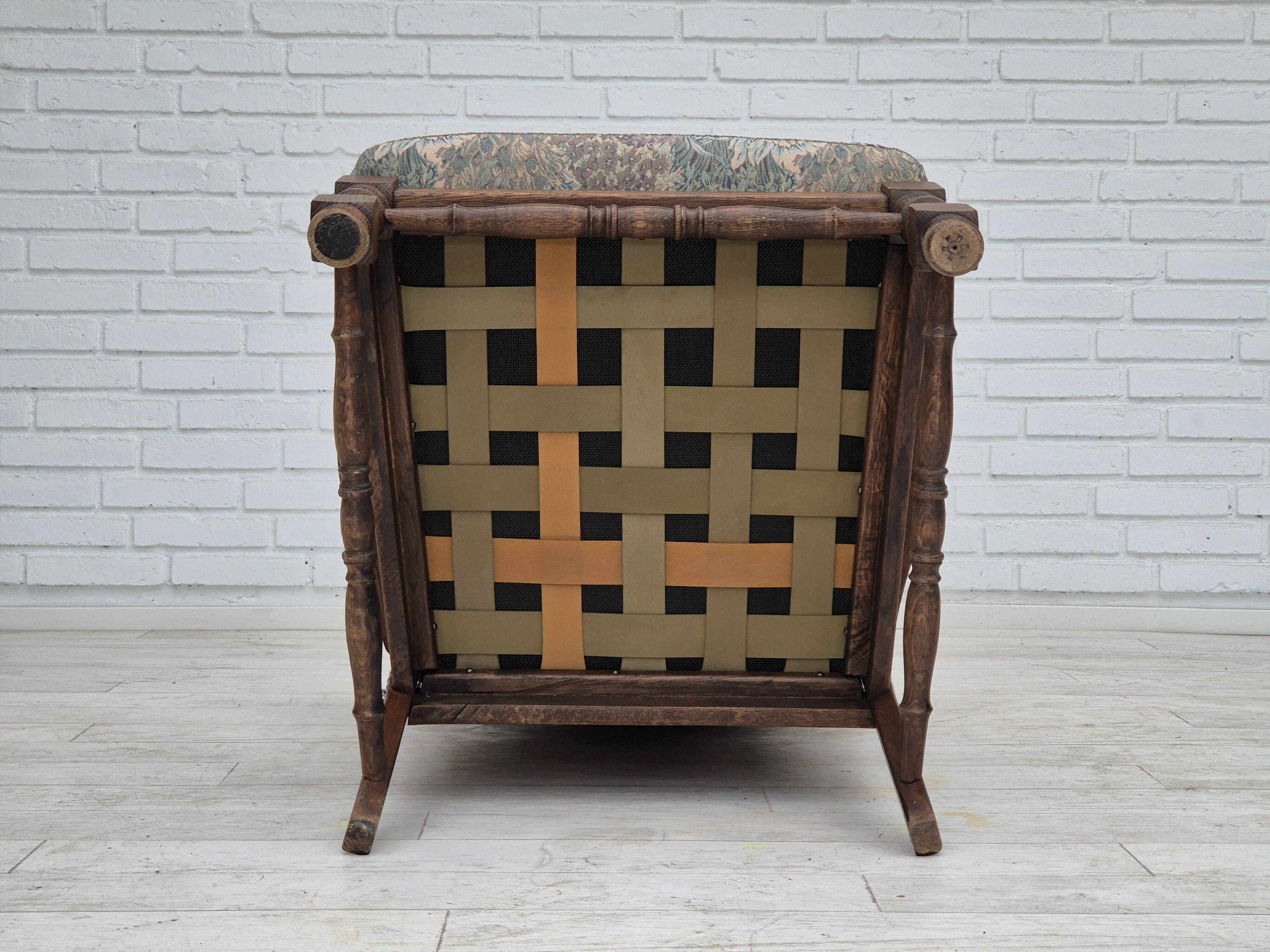 Années 1960, design danois, fauteuil à dossier haut par Regan Møbelfabrik, Aarhus, état d'origine.