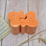 Orange-interlocking Amadeus salt and pepper shaker