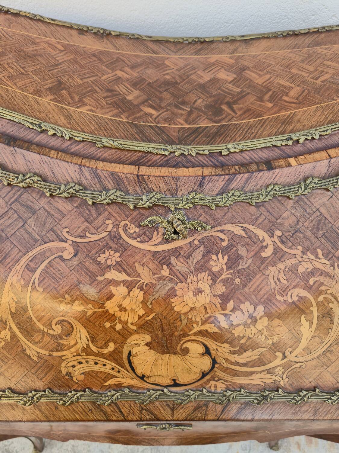 Louis XV style lady's desk in marquetry and bronze